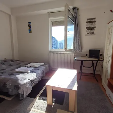 Apartment Azman *